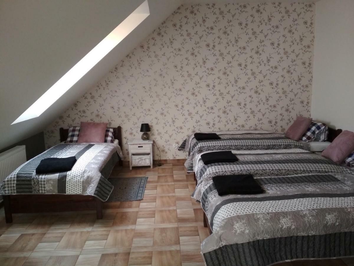 Koci Grzbiet Agroturystyka Dzierzazno Wielkie Esterno foto